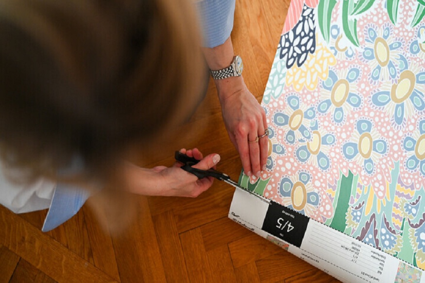 adhesive for wallpaper seams